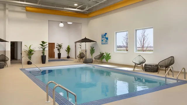 Microtel Inn & Suites by Wyndham Weyburn photo 3