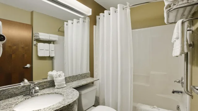Microtel Inn & Suites by Wyndham Williston photo 4