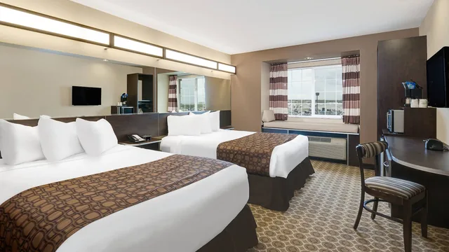Microtel Inn & Suites by Wyndham Williston photo 5