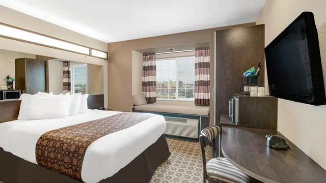 Microtel Inn & Suites by Wyndham Williston photo 9