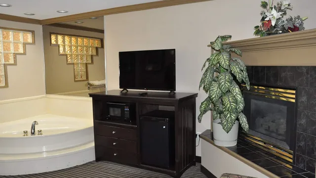 Ramada by Wyndham Abbotsford photo 7