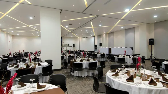Ramada Encore by Wyndham Aguascalientes photo 8