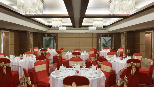 Ramada by Wyndham Ahmedabad photo 7