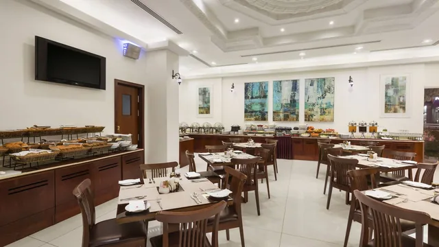 Ramada by Wyndham Beach Hotel Ajman photo 6