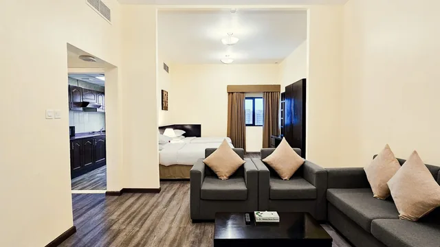 Ramada Hotel & Suites by Wyndham Ajman photo 5