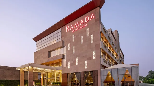 Ramada by Wyndham Aligarh GT Road photo 5