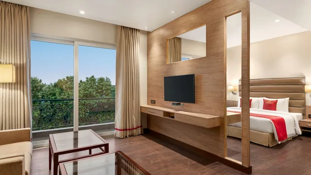 Ramada by Wyndham Aligarh GT Road photo 9