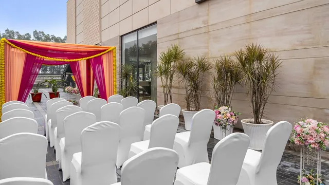Ramada Encore by Wyndham Ambala GT Road photo 4