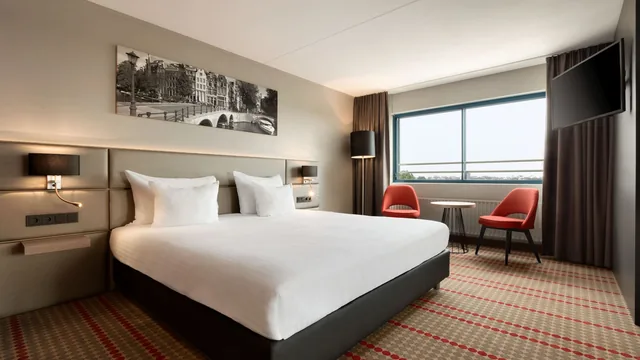 Ramada by Wyndham Amsterdam Airport Schiphol photo 4
