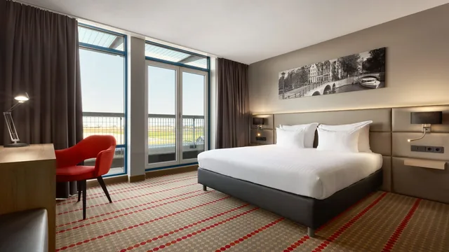 Ramada by Wyndham Amsterdam Airport Schiphol photo 5