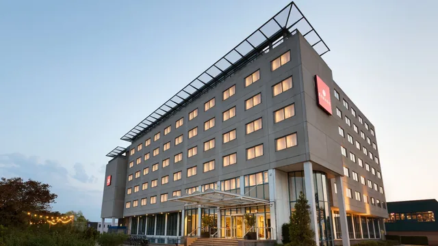 Ramada by Wyndham Amsterdam Airport Schiphol photo 7