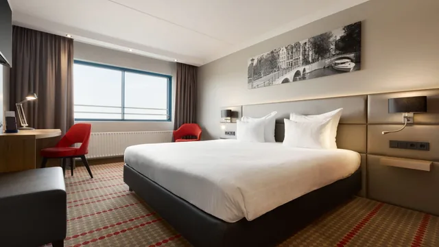 Ramada by Wyndham Amsterdam Airport Schiphol photo 8