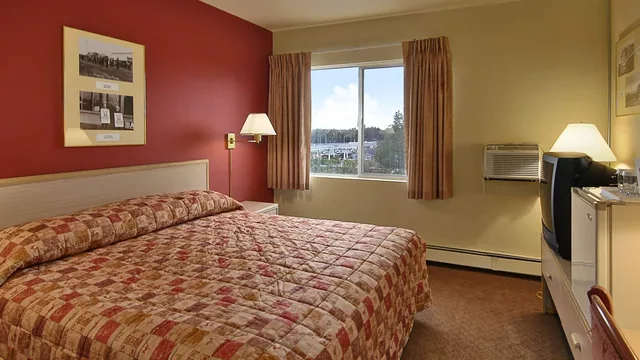 Ramada by Wyndham Anchorage Downtown photo 4