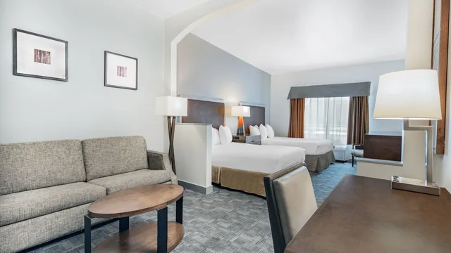 Ramada by Wyndham Bakersfield North photo 6