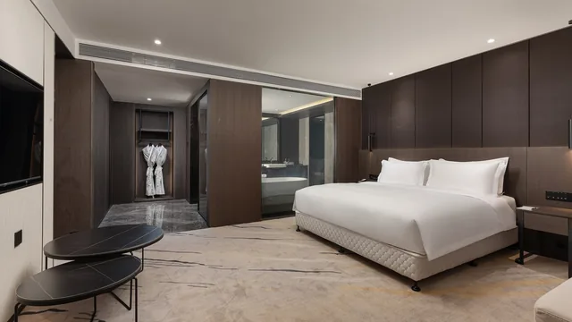 Ramada by Wyndham Bayannur photo 1