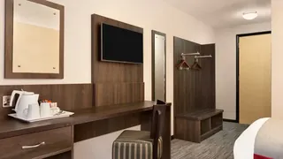 Ramada by Wyndham Bristol West