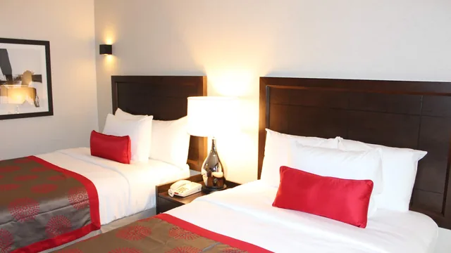 Ramada by Wyndham Bronx Terminal photo 4