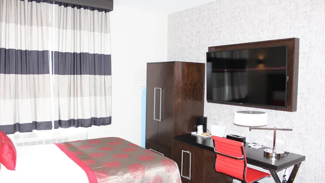 Ramada by Wyndham Bronx Terminal photo 7