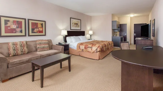 Ramada by Wyndham Brooks photo 5