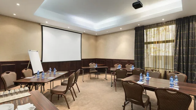 Ramada Hotel & Suites by Wyndham Bucharest North photo 4