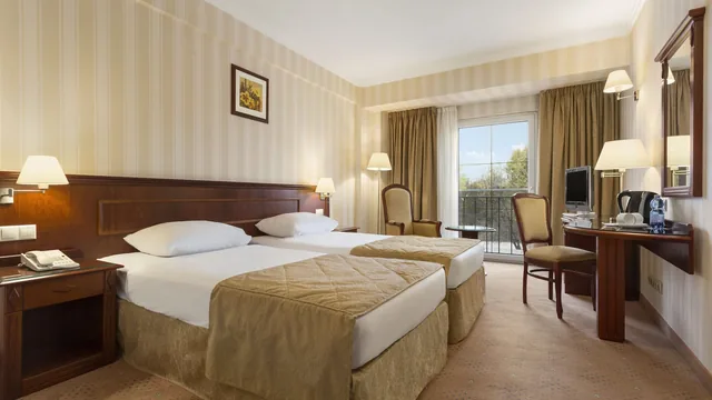 Ramada Hotel & Suites by Wyndham Bucharest North photo 10