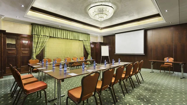 Ramada Hotel & Suites by Wyndham Bucharest North photo 11
