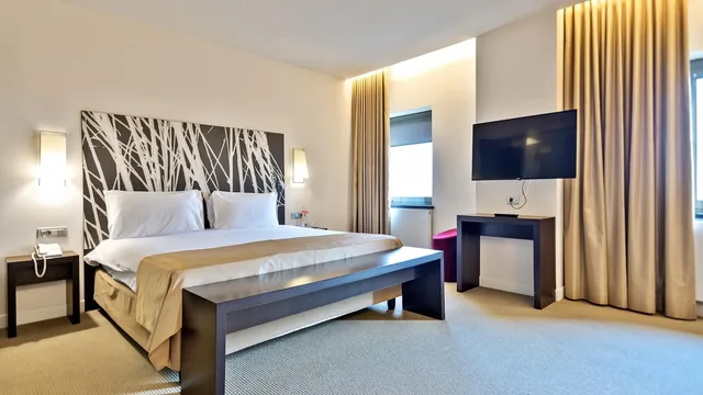 Ramada Plaza by Wyndham Bucharest Convention Center photo 7