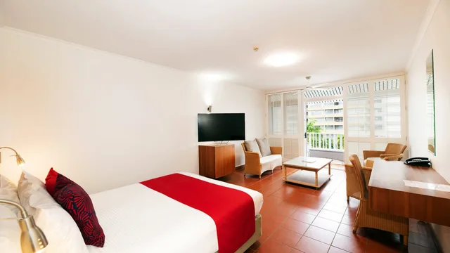 Ramada by Wyndham Cairns City Centre photo 9