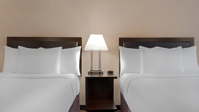 Ramada Plaza by Wyndham Calgary Downtown photo 4