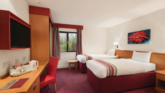 Ramada by Wyndham Cambridge photo 5