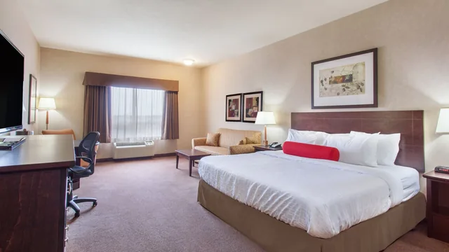 Ramada by Wyndham Camrose photo 7