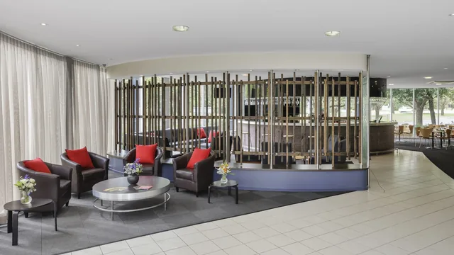 Ramada Encore by Wyndham Belconnen Canberra photo 4
