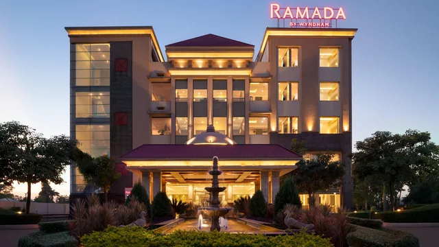 Ramada by Wyndham Varanasi Katesar photo 4