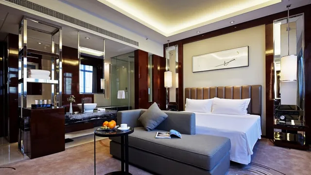 Ramada by Wyndham Changzhou North photo 3