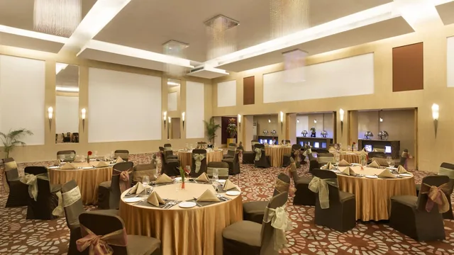 Ramada by Wyndham Chennai Egmore photo 11