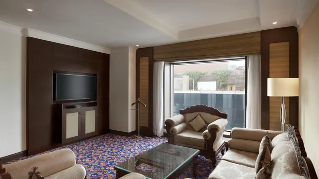 Ramada Plaza by Wyndham Chennai photo 5