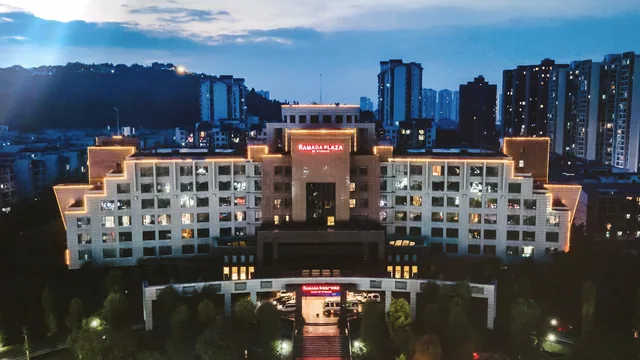 Ramada Plaza by Wyndham Chongqing West photo 7