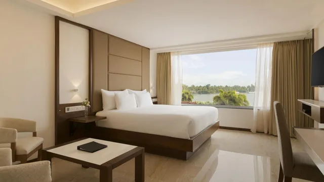 Ramada Resort by Wyndham Kochi photo 10