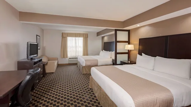 Ramada by Wyndham Cold Lake photo 5