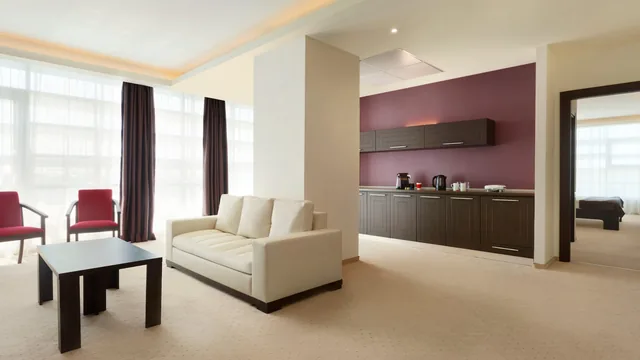 Ramada by Wyndham Constanta photo 4