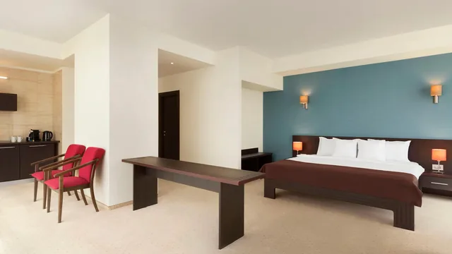 Ramada by Wyndham Constanta photo 6