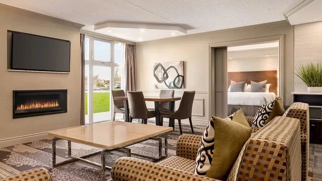 Ramada by Wyndham Cornwall photo 3