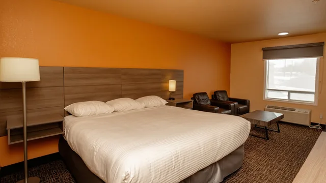 Ramada by Wyndham Cranbrook photo 1