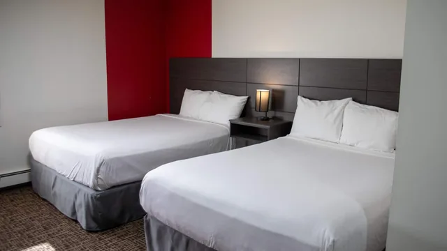 Ramada by Wyndham Dawson Creek photo 6