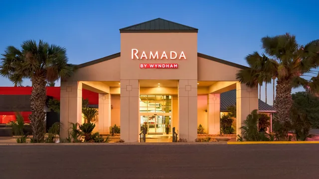 Ramada by Wyndham Del Rio photo 1