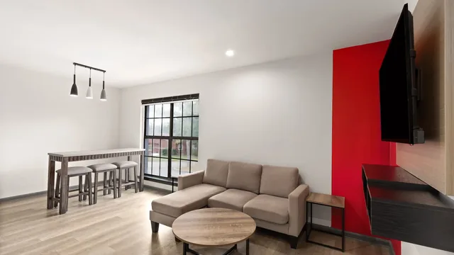 Ramada by Wyndham Studio Suites Dothan photo 5