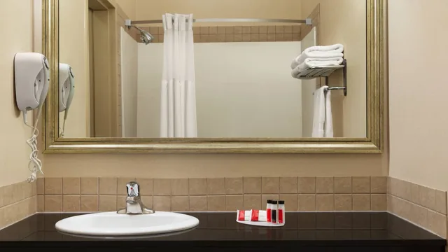 Ramada by Wyndham Drayton Valley photo 11