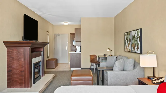 Ramada by Wyndham Drumheller Hotel & Suites photo 10