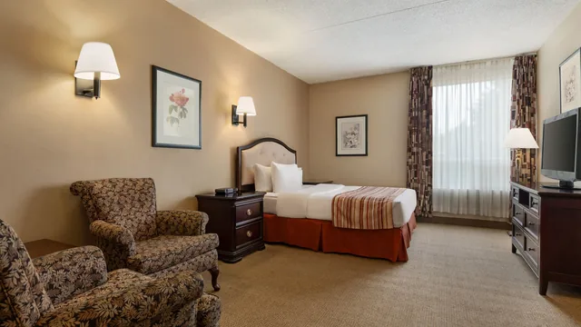 Ramada by Wyndham Fredericton photo 5