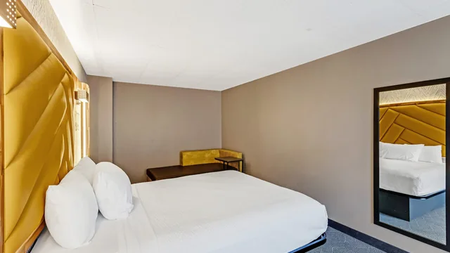 The Wander Hotel, a Ramada by Wyndham photo 2